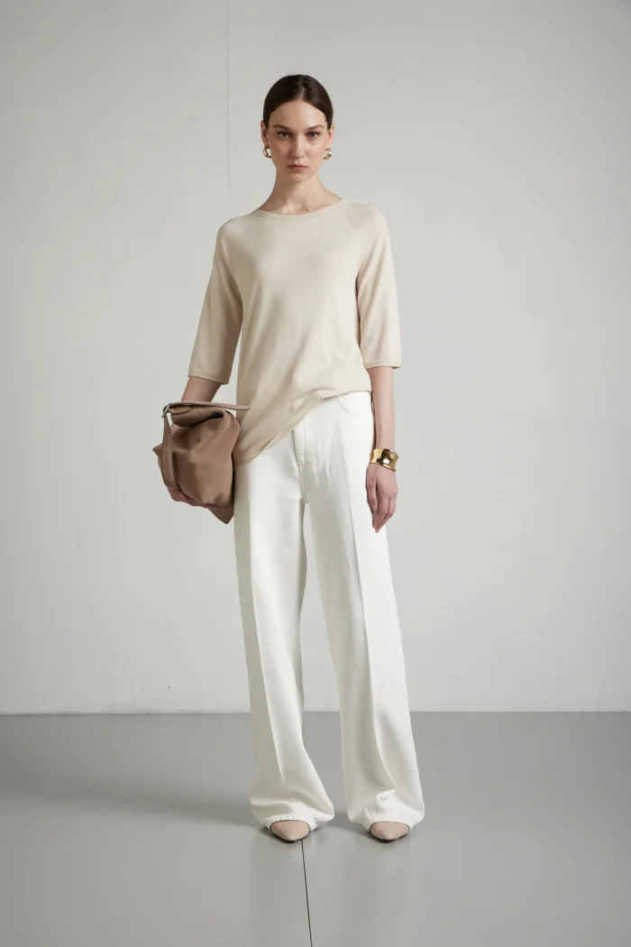 Maglia girocollo in  cotone linea "a"