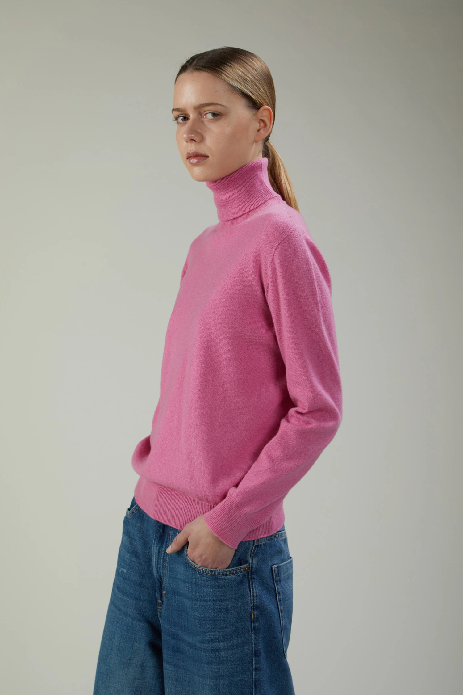 Maglia Dolcevita in lana e cashmere - immagine 1