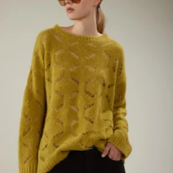 Maglia con scollo a barchetta in alpaca con lavorazione traforata - Thumbnail Image 1