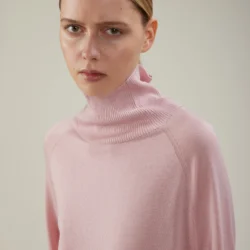 Maglia a collo alto in seta e cashmere con maniche raglan e spacchi laterali - Thumbnail Image 3