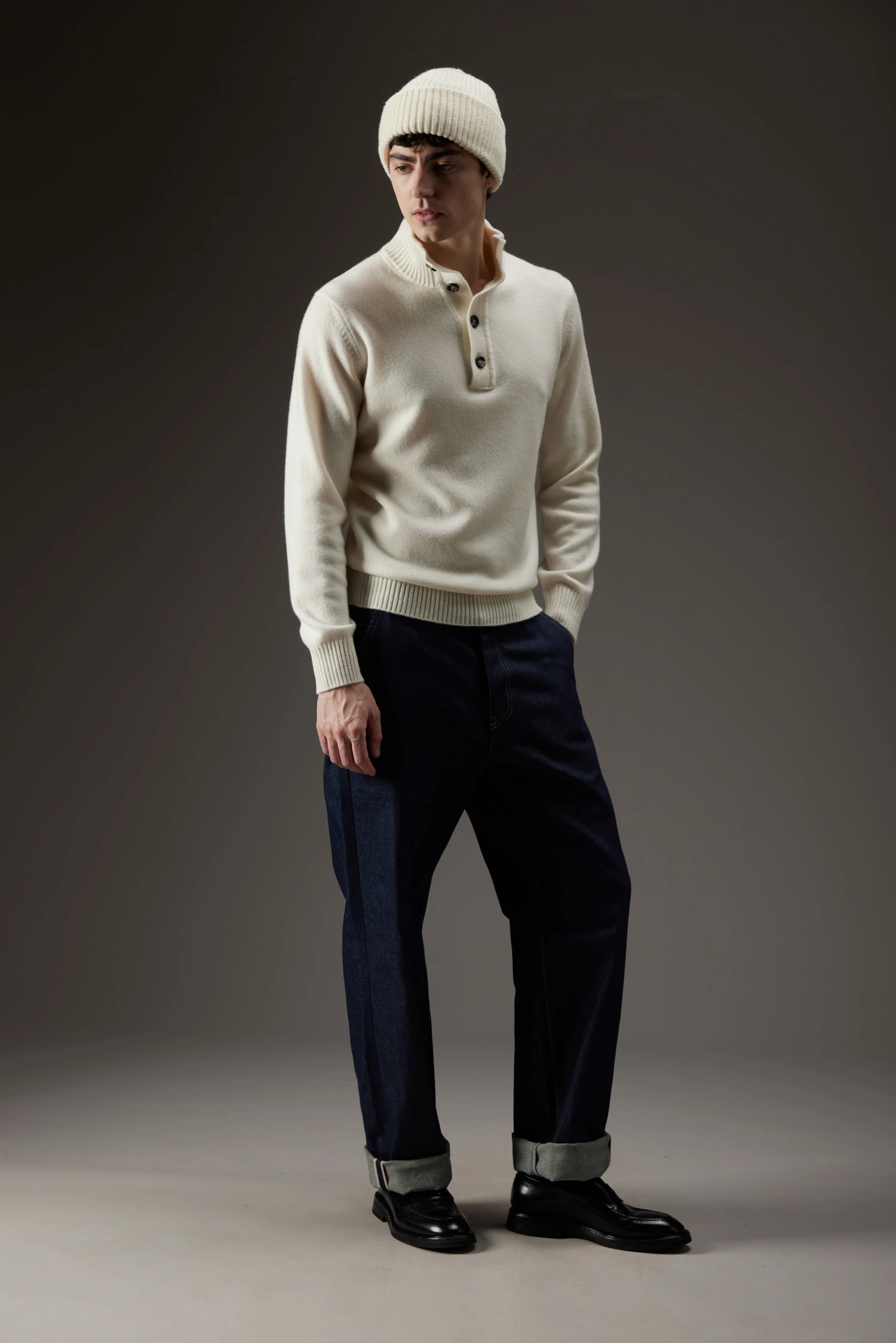 Maglione collo alto in cashmere con bottoni - immagine 3