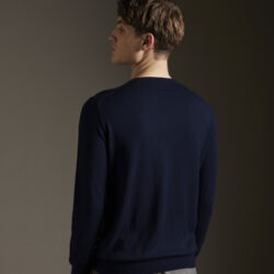 Maglia girocollo in seta e cashmere - Thumbnail Image 2