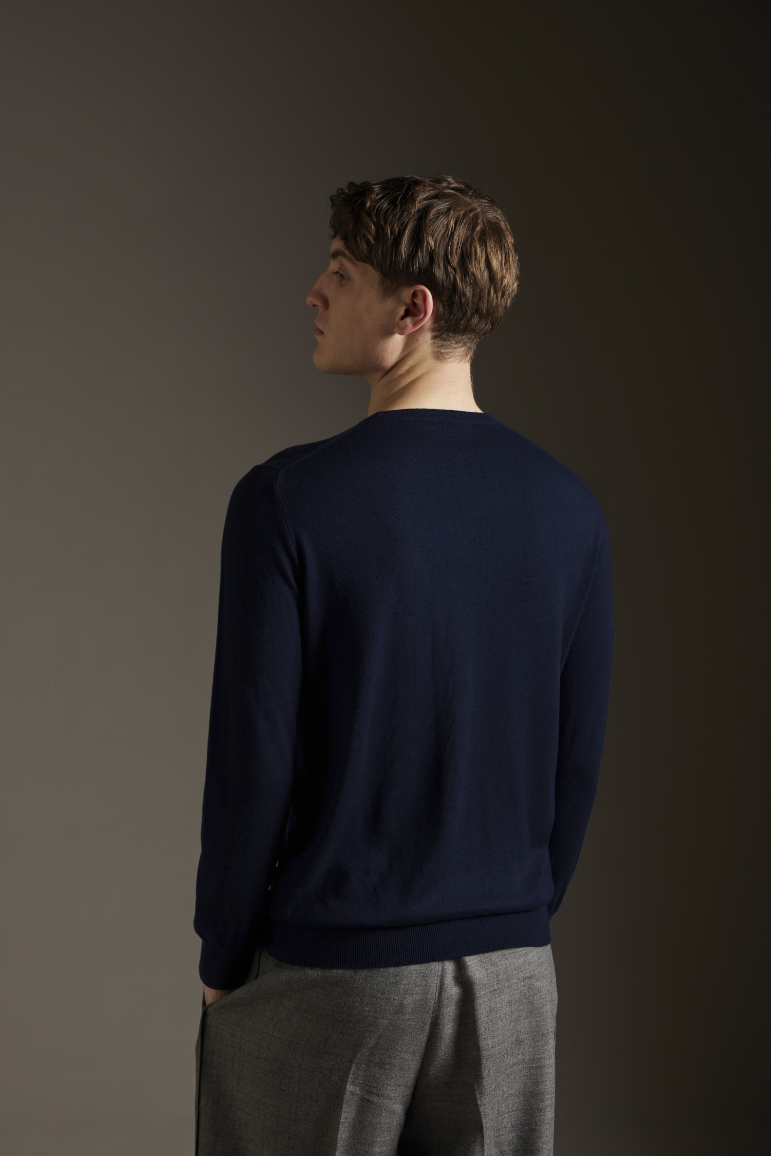 Maglia girocollo in seta e cashmere - immagine 2