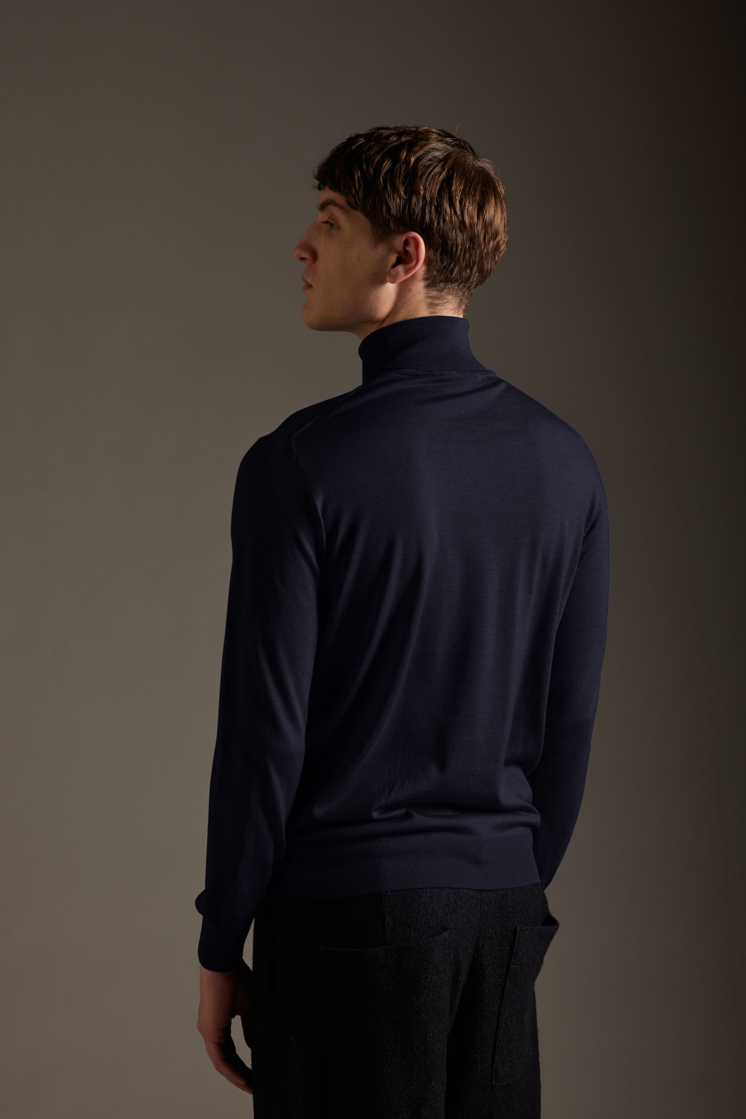 Maglia dolcevita in lana merino extrafine - immagine 3